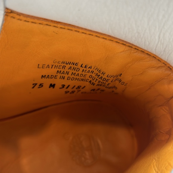 Boots - Picture 4 of 5